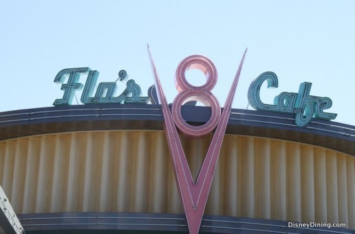 #htmlcaption_8427 DisneyDining.com Writer’s Summer Intern Program