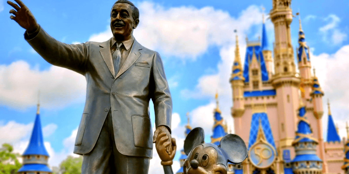 partners statue at cinderella castle at disney world