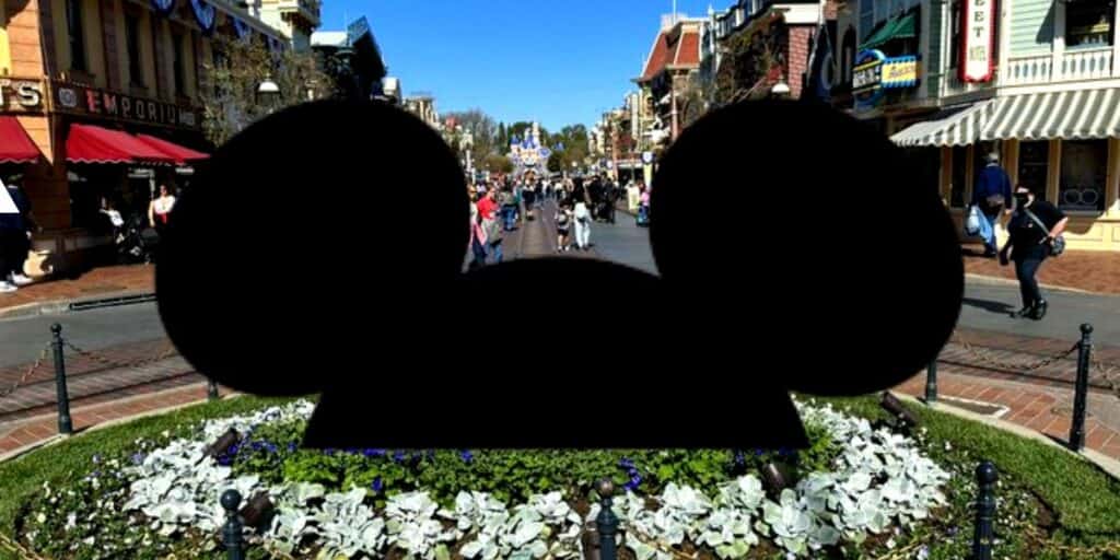 mickey mouse head disneyland