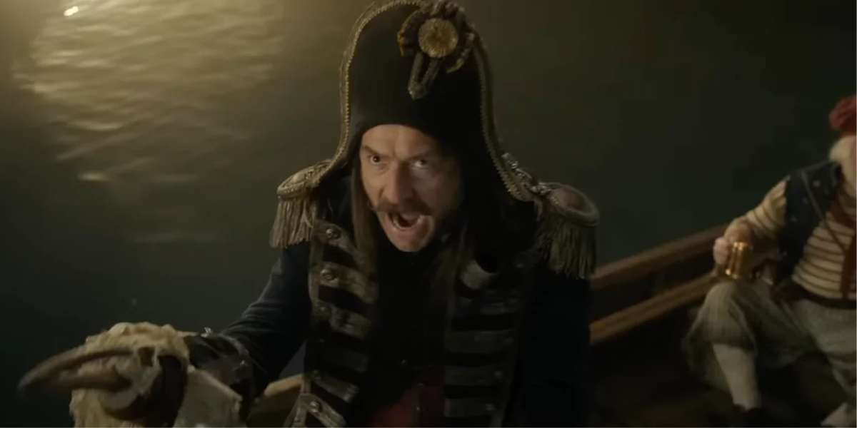 Jude Law Peter Pan & wendy Disney plus captain hook yelling