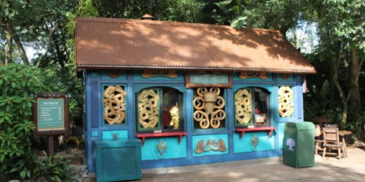 Eight Spoon Cafe exterior