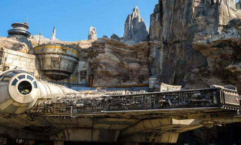 star wars galaxys edge, millennium falcon smugglers run hondo ohnaka