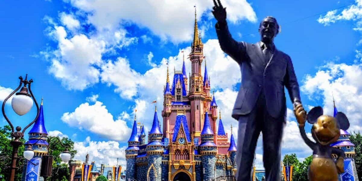 partners statue magic kingdom disney world cinderella castle
