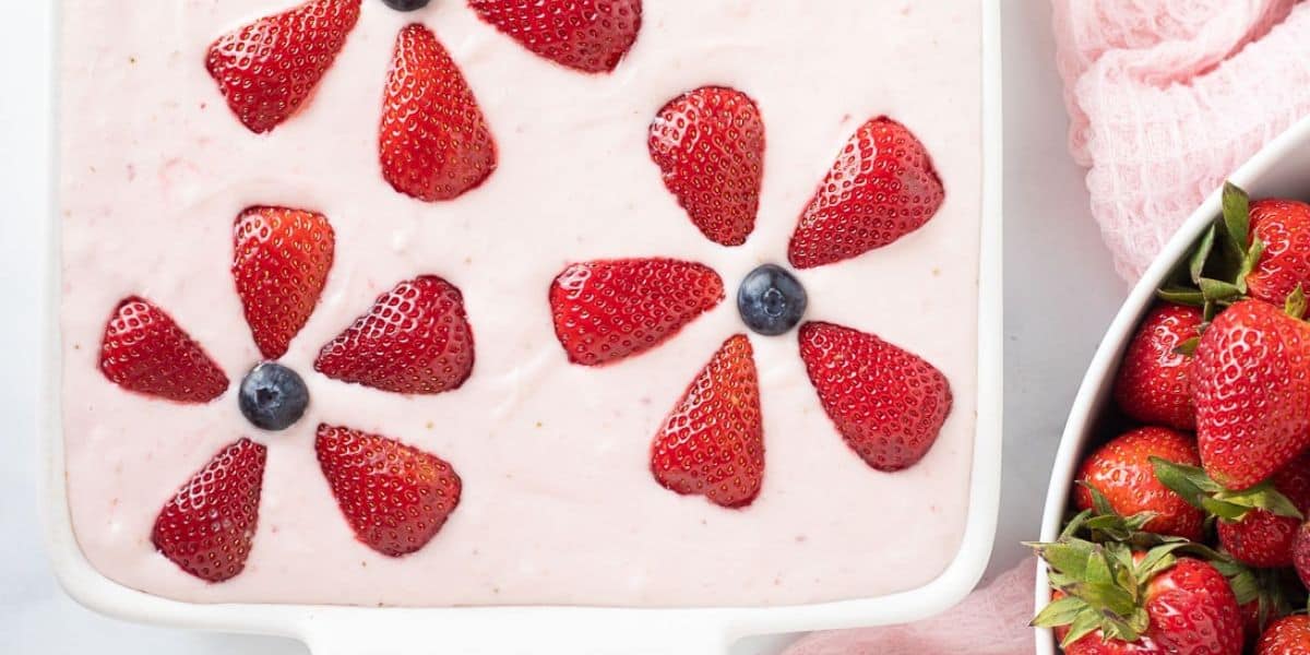 Disney Strawberry Cake