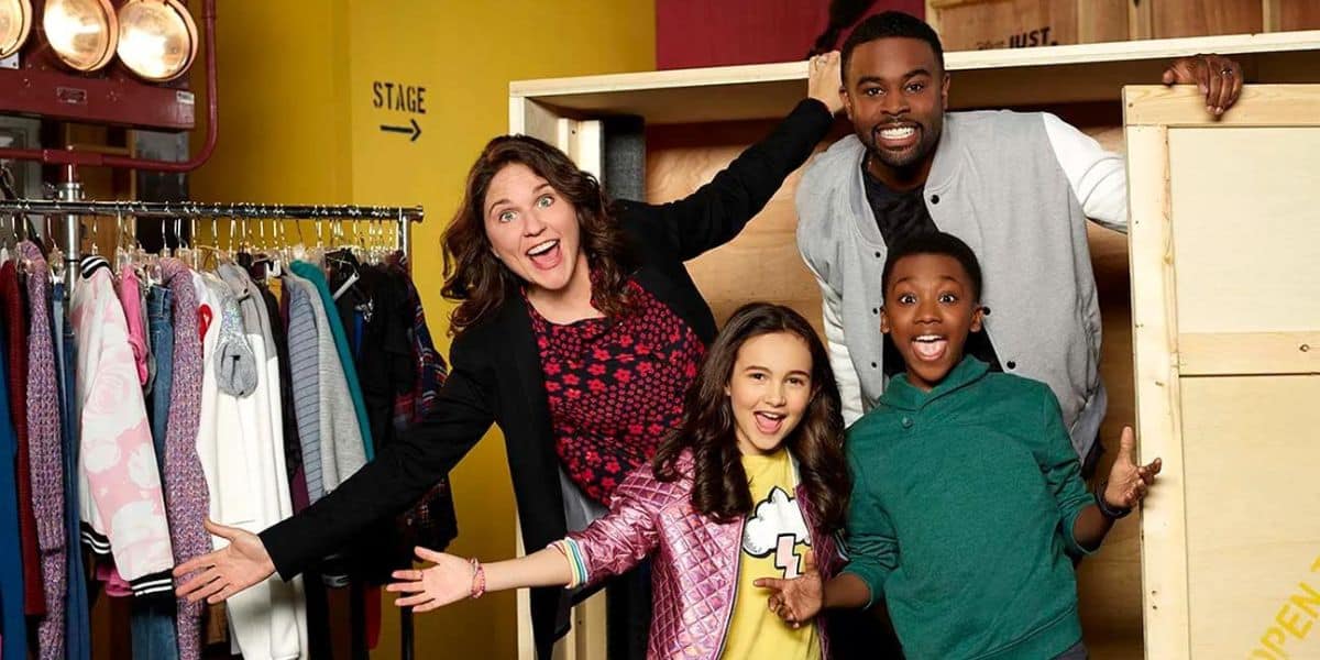 Kaylin Hayman on the Disney show Just Roll With It