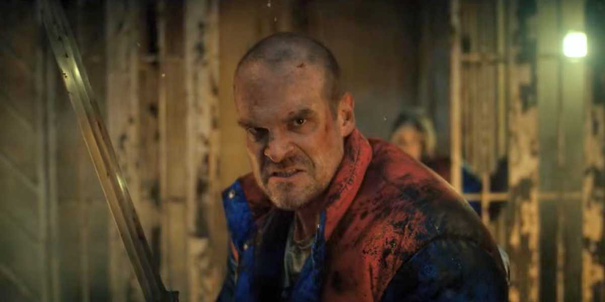 Jim Hopper (David Harbour) wielding a sword