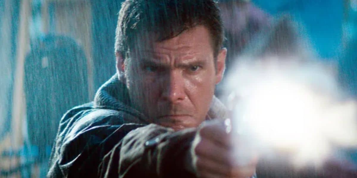 Harrison Ford shoots a gun in 'Blade Runner'