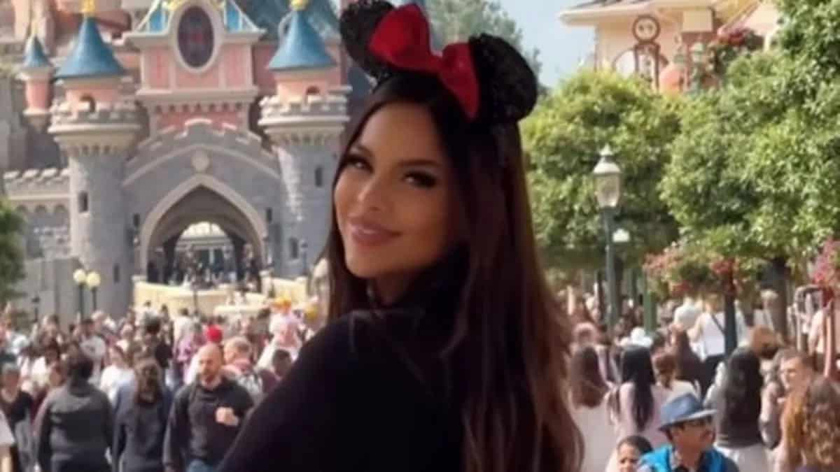 Model Gracie Bon visits Disneyland Paris