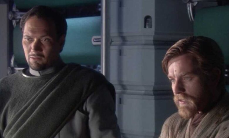 Jimmy Smits as Bail Organa (L) and Ewan McGregor as Obi-Wan Kenobi (R)