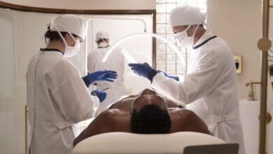 Joshua Jackson and Phillipa Soo in Doctor Odyssey
