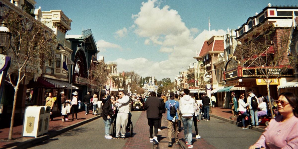 A sunny day on Main Street USA at Disneyland Park.