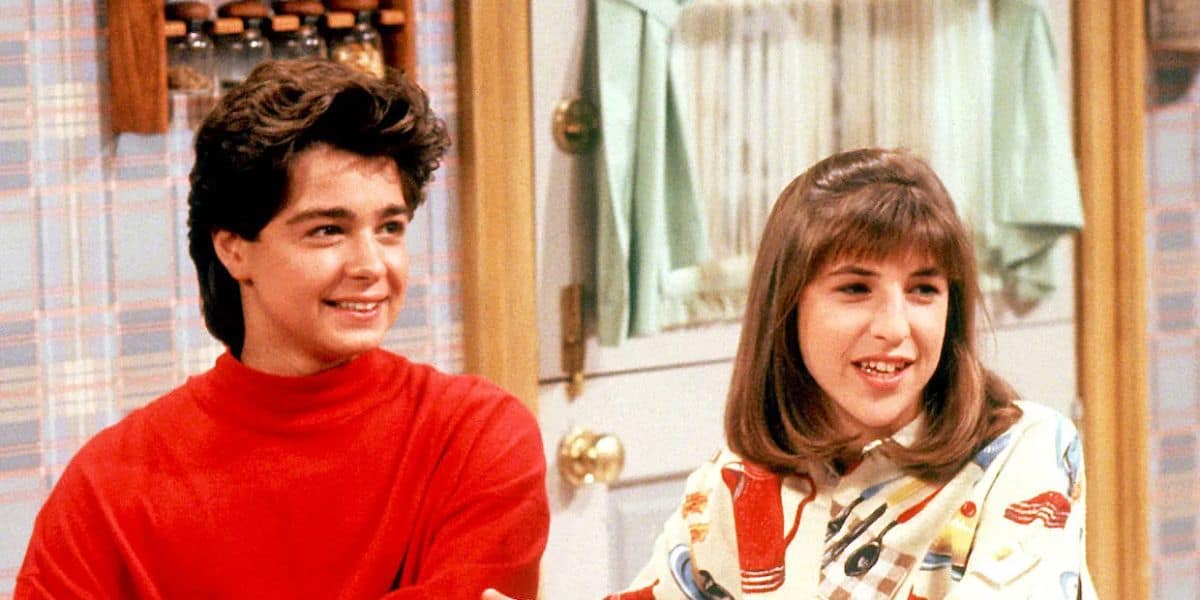 Mayim Bialik and Joey Lawrence in Blossom