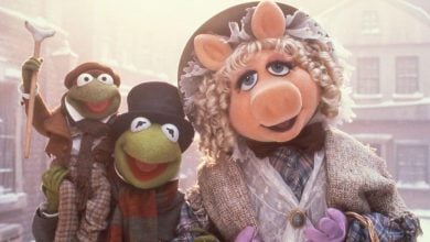 The Cratchits smiling in 'The Muppet Christmas Carol'