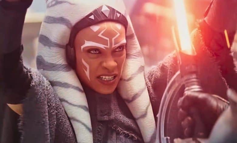 Ahsoka Tano (Rosario Dawson) in a lightsaber fight