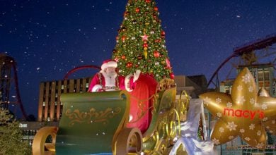 Santa Claus in Universal's Macy Parade in Orlando