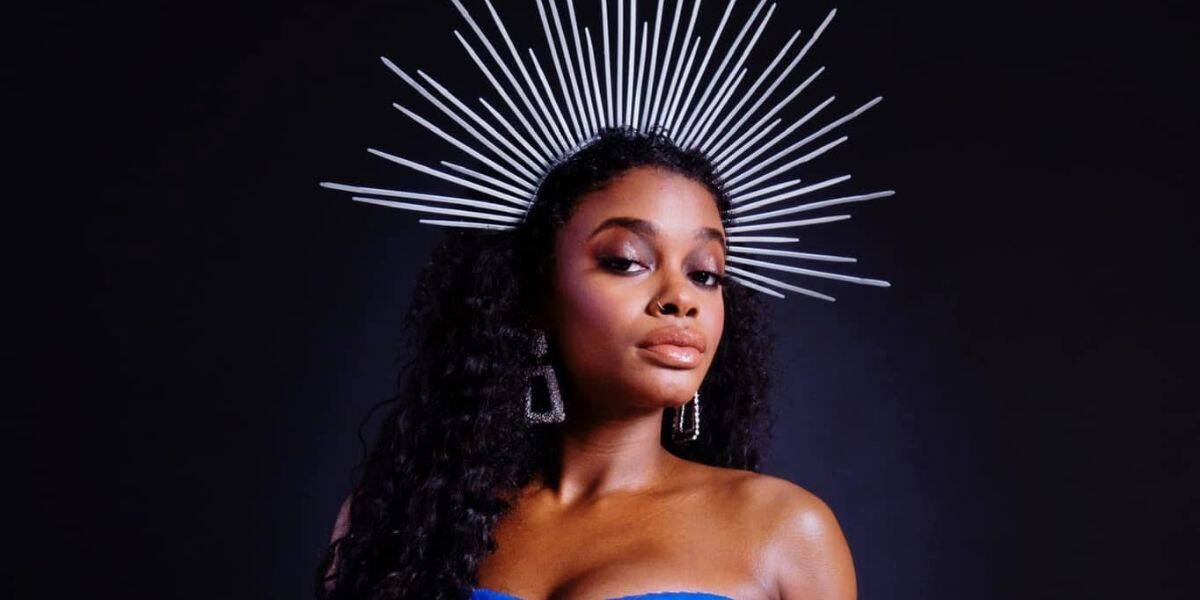 Imani Dia Smith in her maternity shoot.