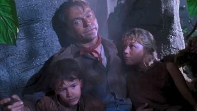 Alan Grant, Lex and Tim up the tree in 'Jurassic Park'