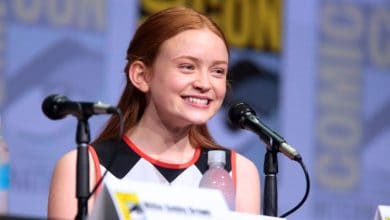 sadie sink at comic con