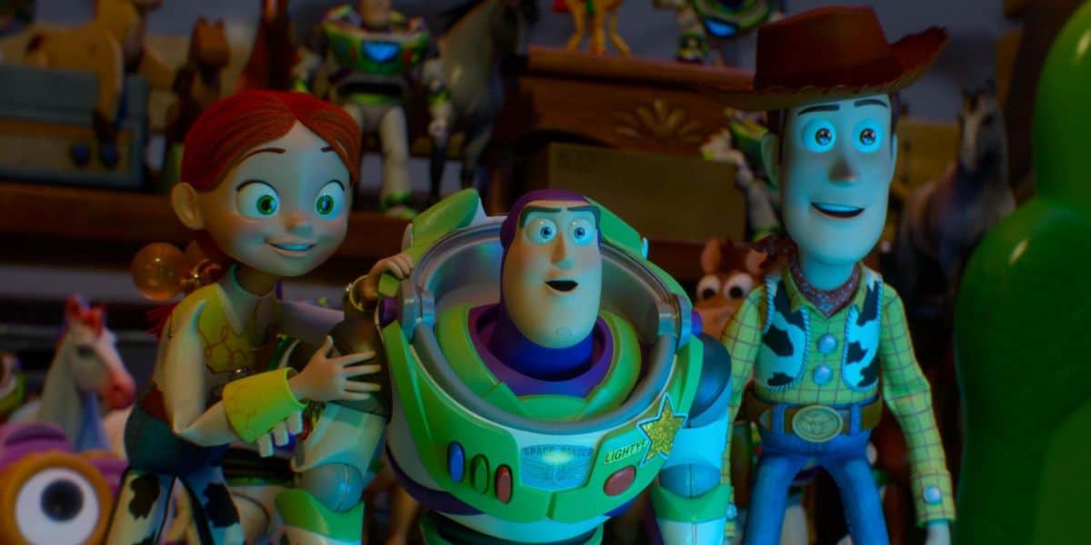 jessie, woody, and buzz looking at lilypad screen in toy story 5