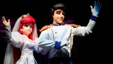 Ariel and Prince Eric animatronics on the 'Little Mermaid' ride.