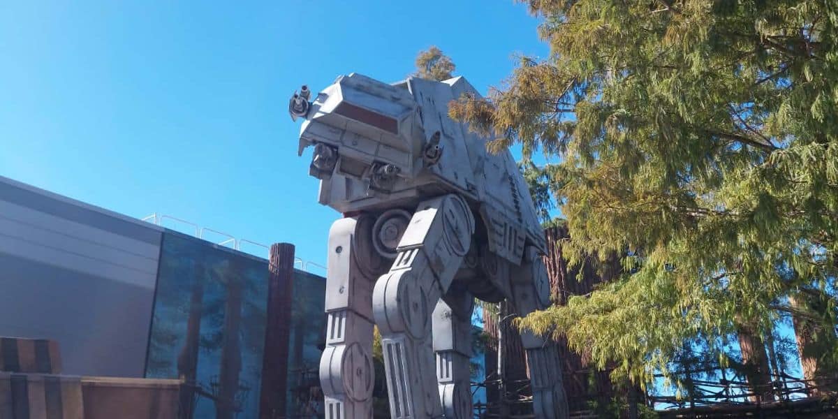 AT-AT walker at Star Tours – The Adventures Continue in Disney World.