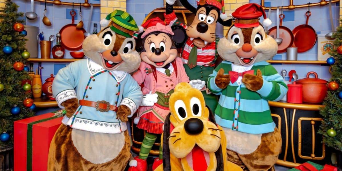 Chip, Dale, Minnie Mouse, Goofy, and Pluto wearing holiday outfits at goofy's kitchen in disneyland resort